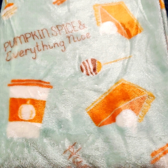 Fall Faux Fur Plush Throw - Picture 6 of 6